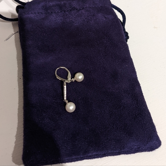 6.5-7.0mm Cultured Freshwater Pearl and White Sapphire earrings - Picture 3 of 4